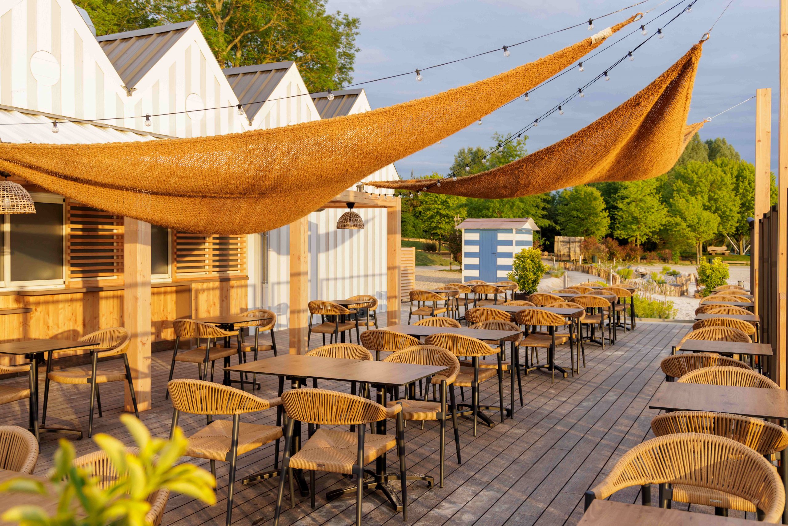 Center Parcs Le Lac d’Ailette et AREAS France dévoilent un nouveau bar-restaurant de plage